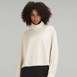Lululemon - Softstreme Turtleneck Pullover